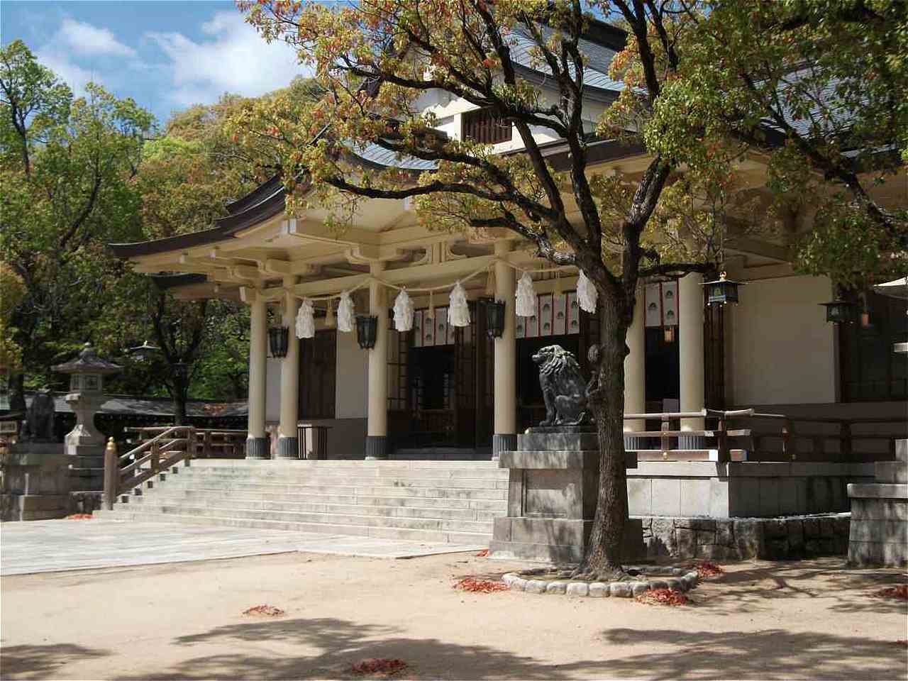 湊川神社